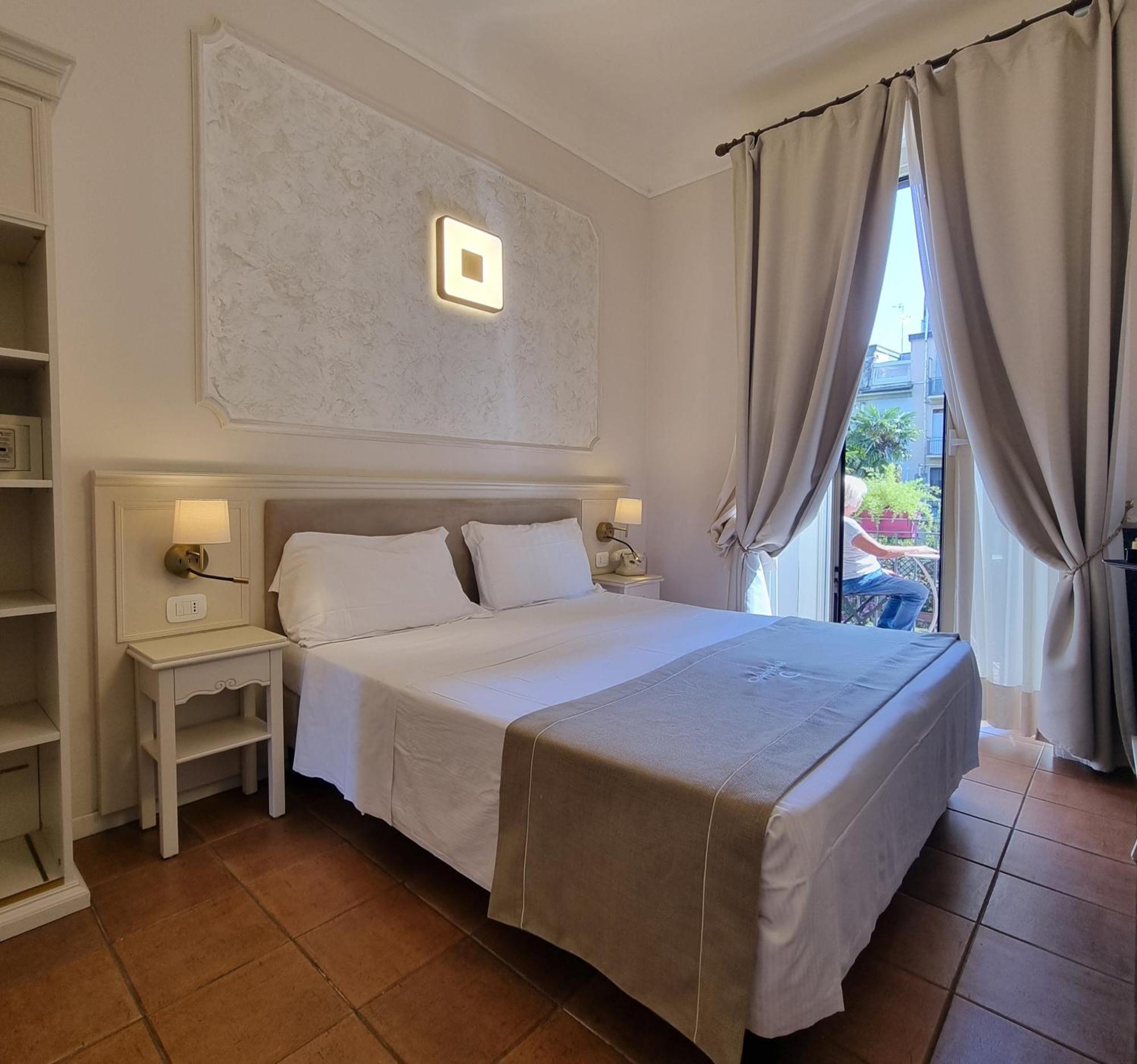 King Room Garden View